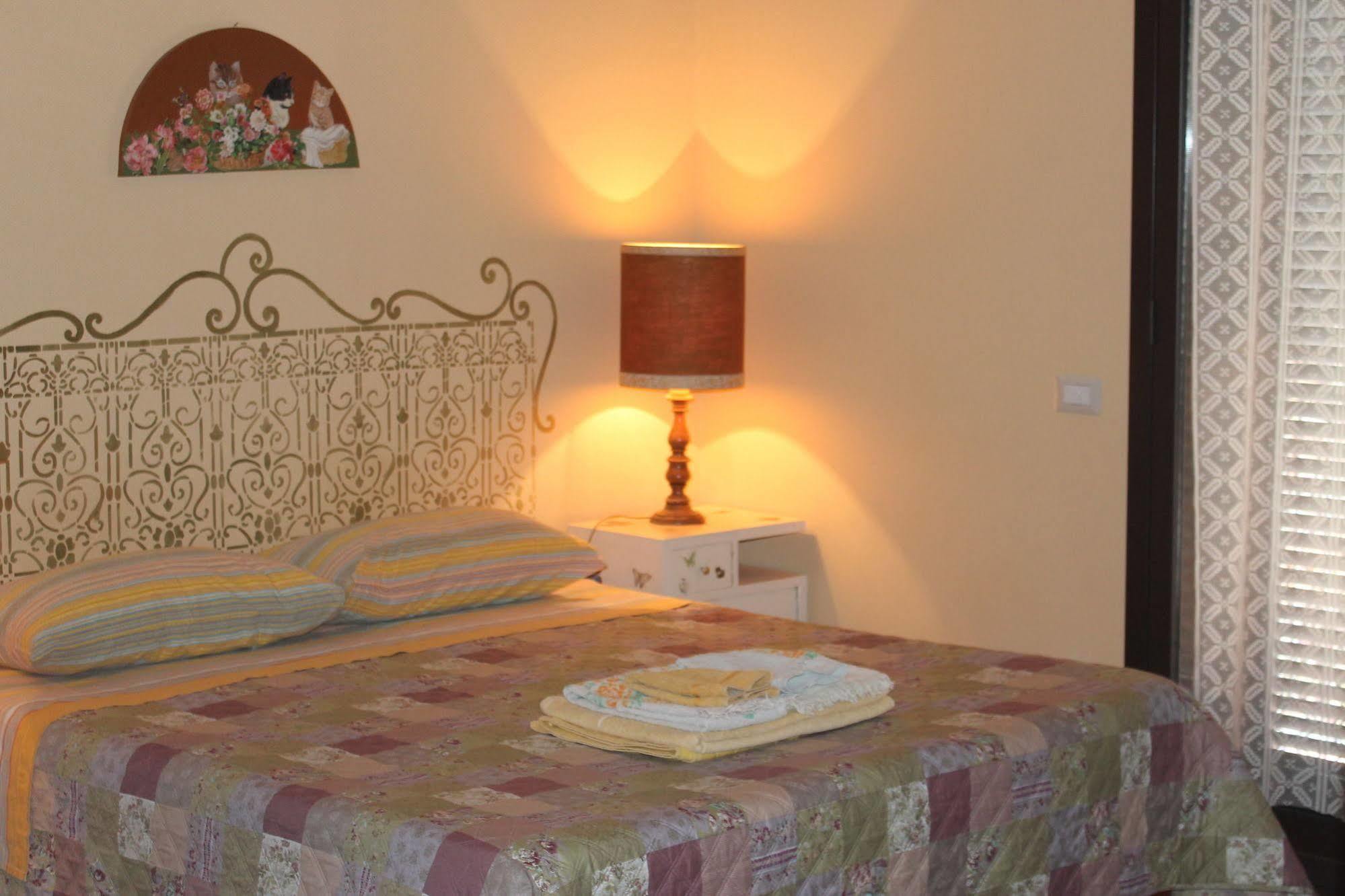B&B La Rena Rossa Nicolosi Buitenkant foto